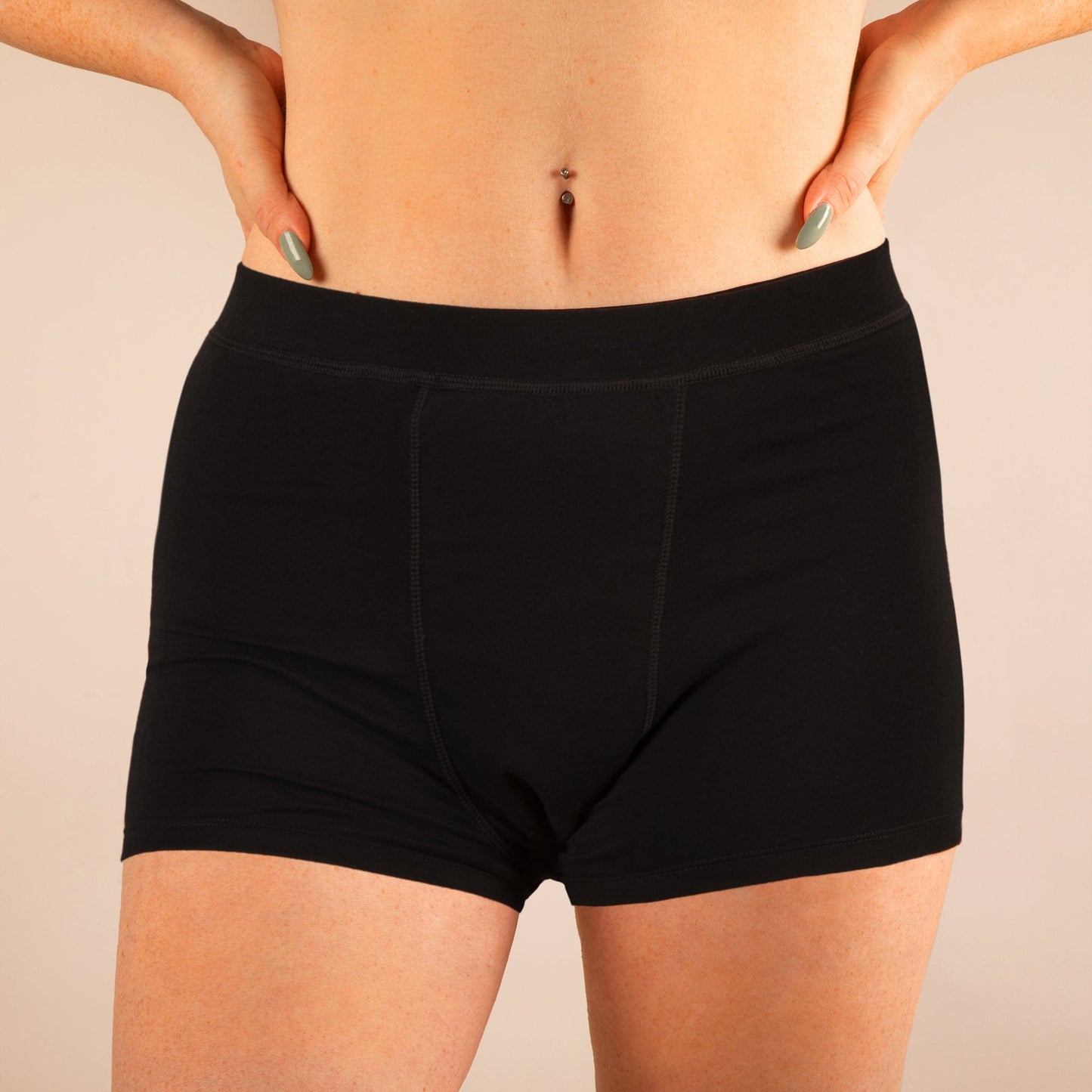 Bóxer Menstrual Pilar negro de frente